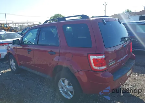 2011 Ford Escape Xlt из США, поврежденный, VIN 1FMCU0D74BKC03078